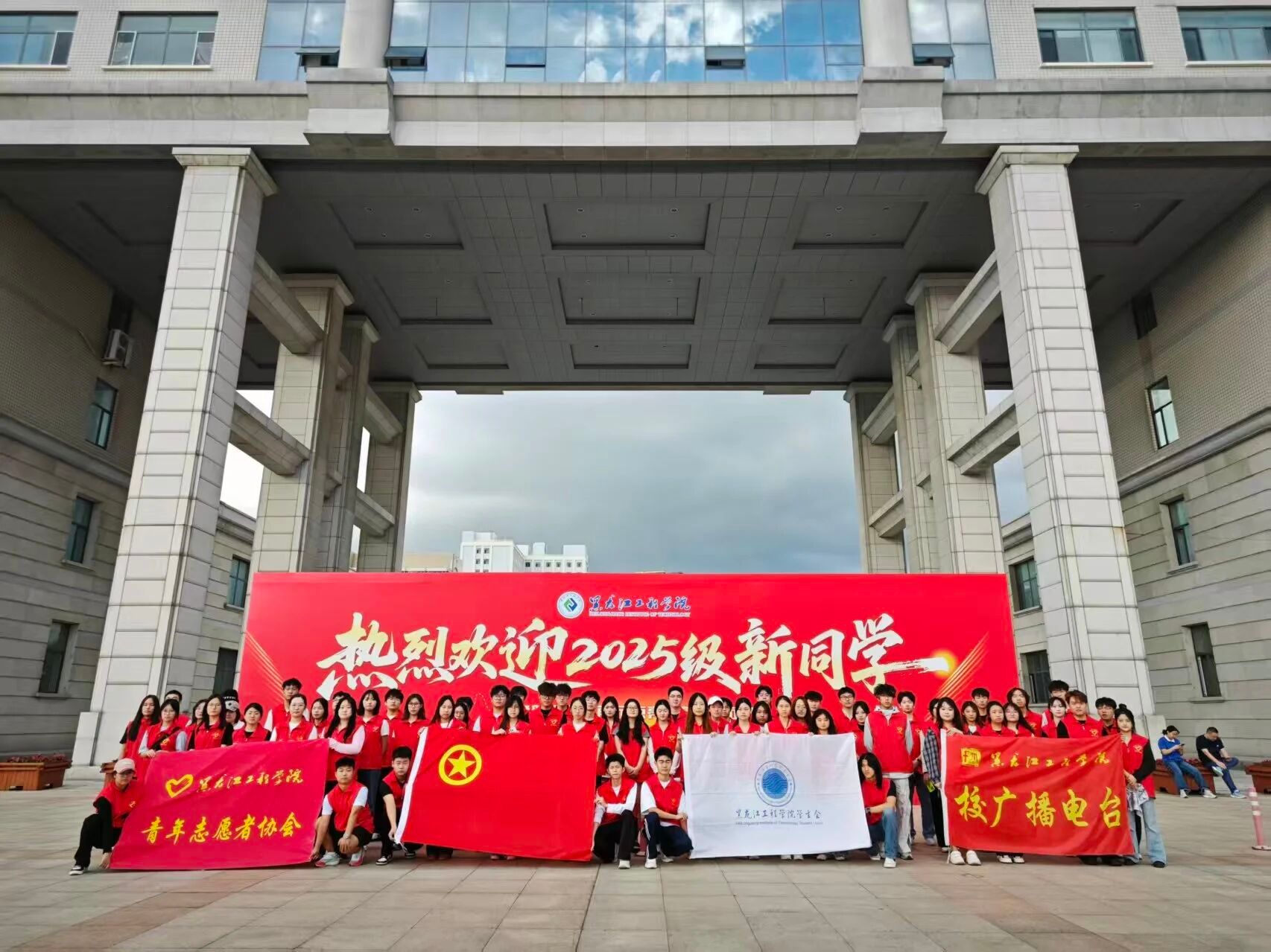 202510181901383650.jpg 202510181901383650.jpg