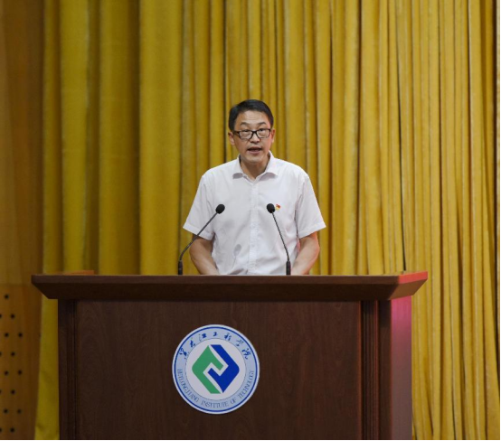 【主题教育】学校隆重召开庆祝中国共产党成立102周年暨“两优一先”表彰大会