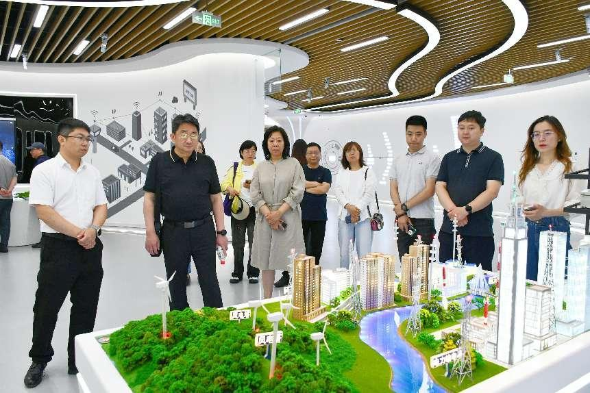 学校党委常委、副校长门海带队深入黑龙江鲲鹏生态创新中心、哈尔滨四福科技有限公司开展“访企拓岗促就业”活动