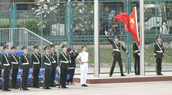 我校成功举办2022级新生军训总结表彰大会